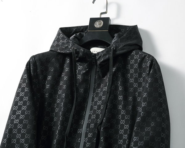 ブランドジャケット側面デザイン